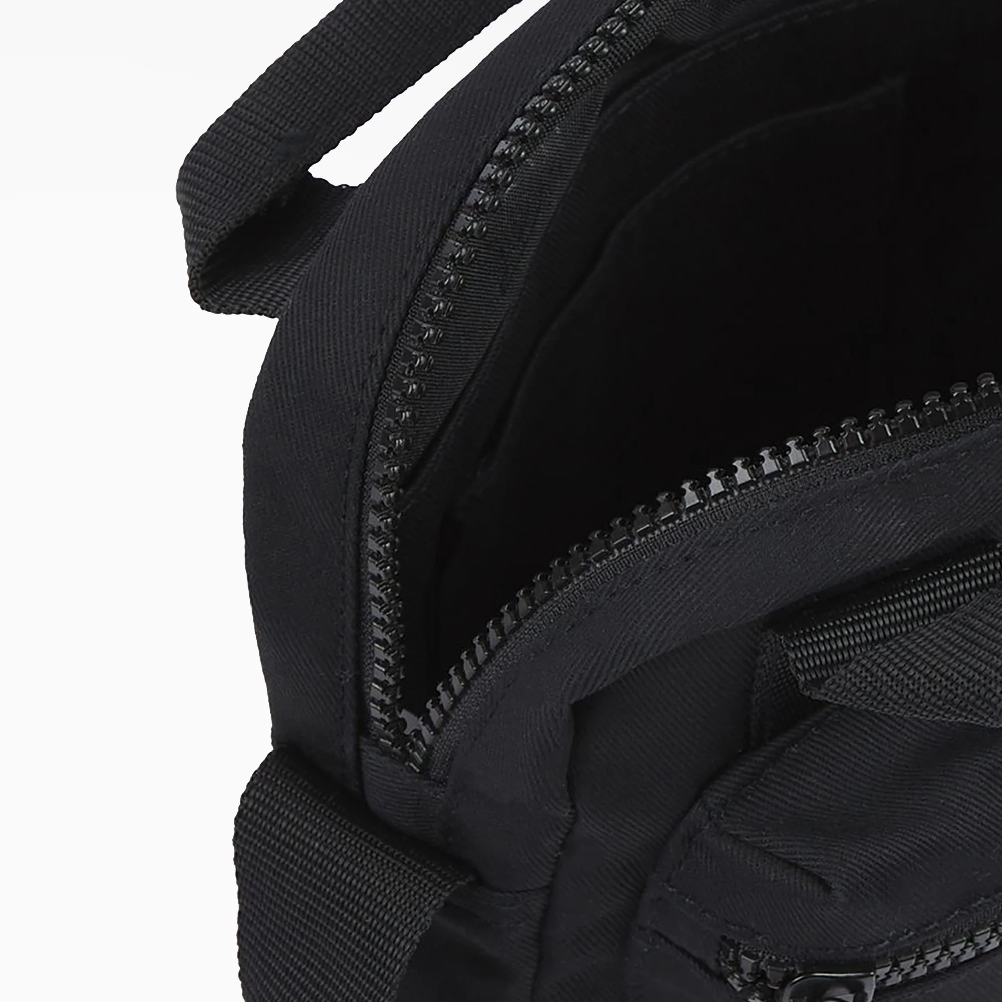 Moreauville Crossbody Bag - Image 5