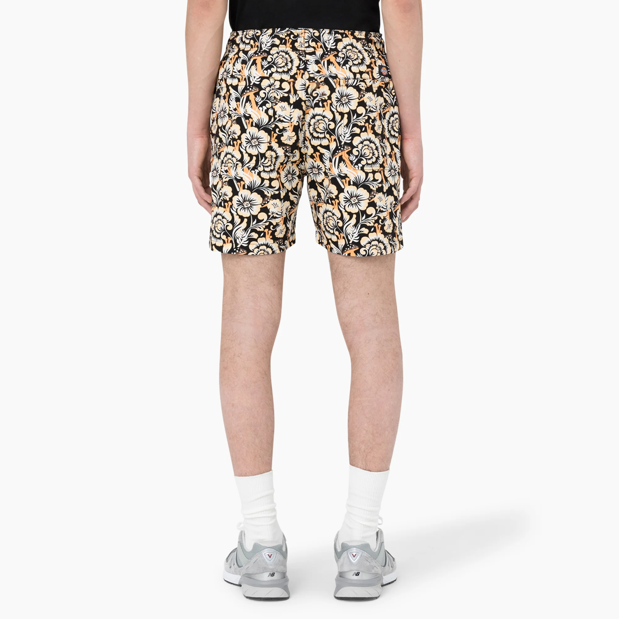 Roseburg Relaxed Fit Shorts, 7" - Image 2
