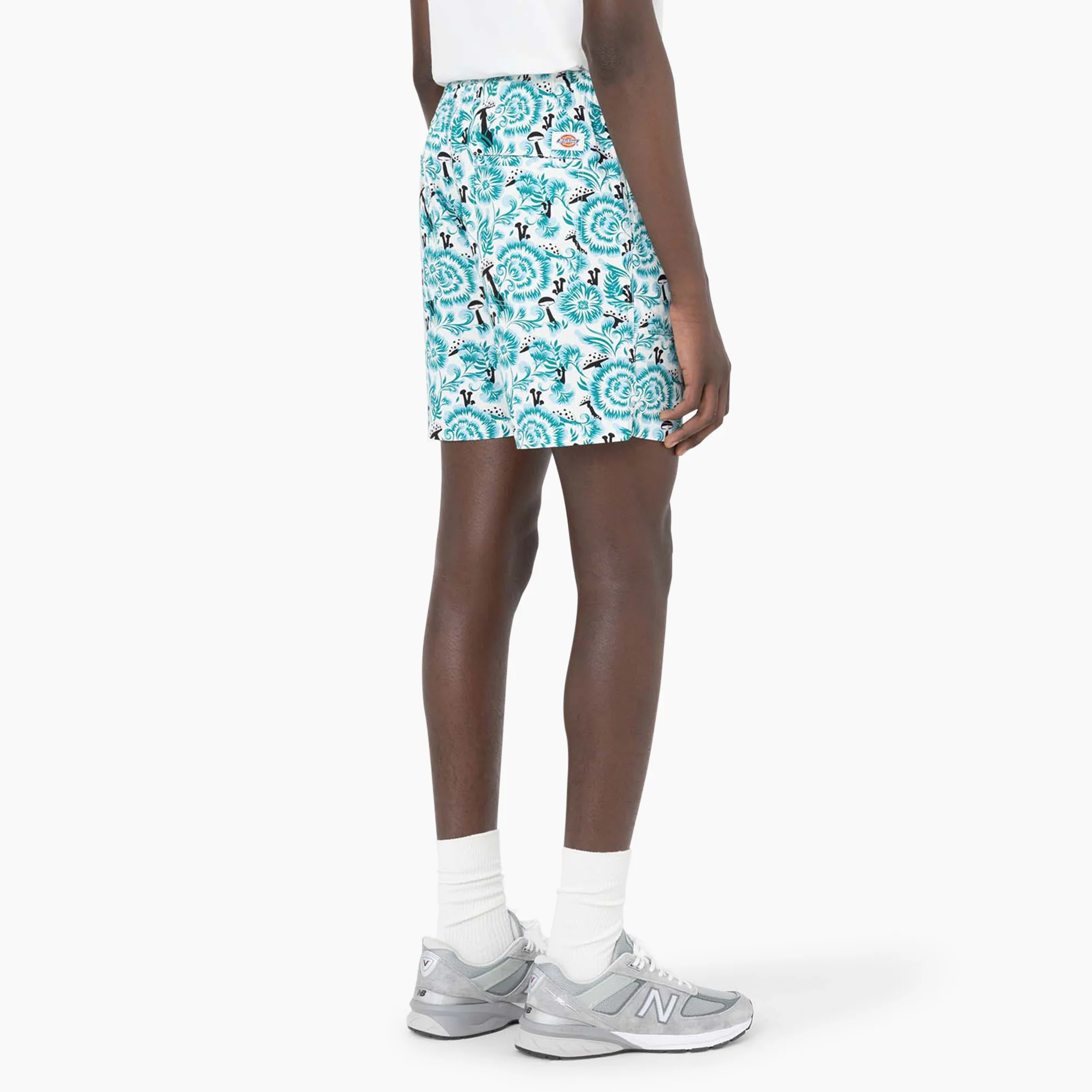 Roseburg Relaxed Fit Shorts, 7" - Image 4