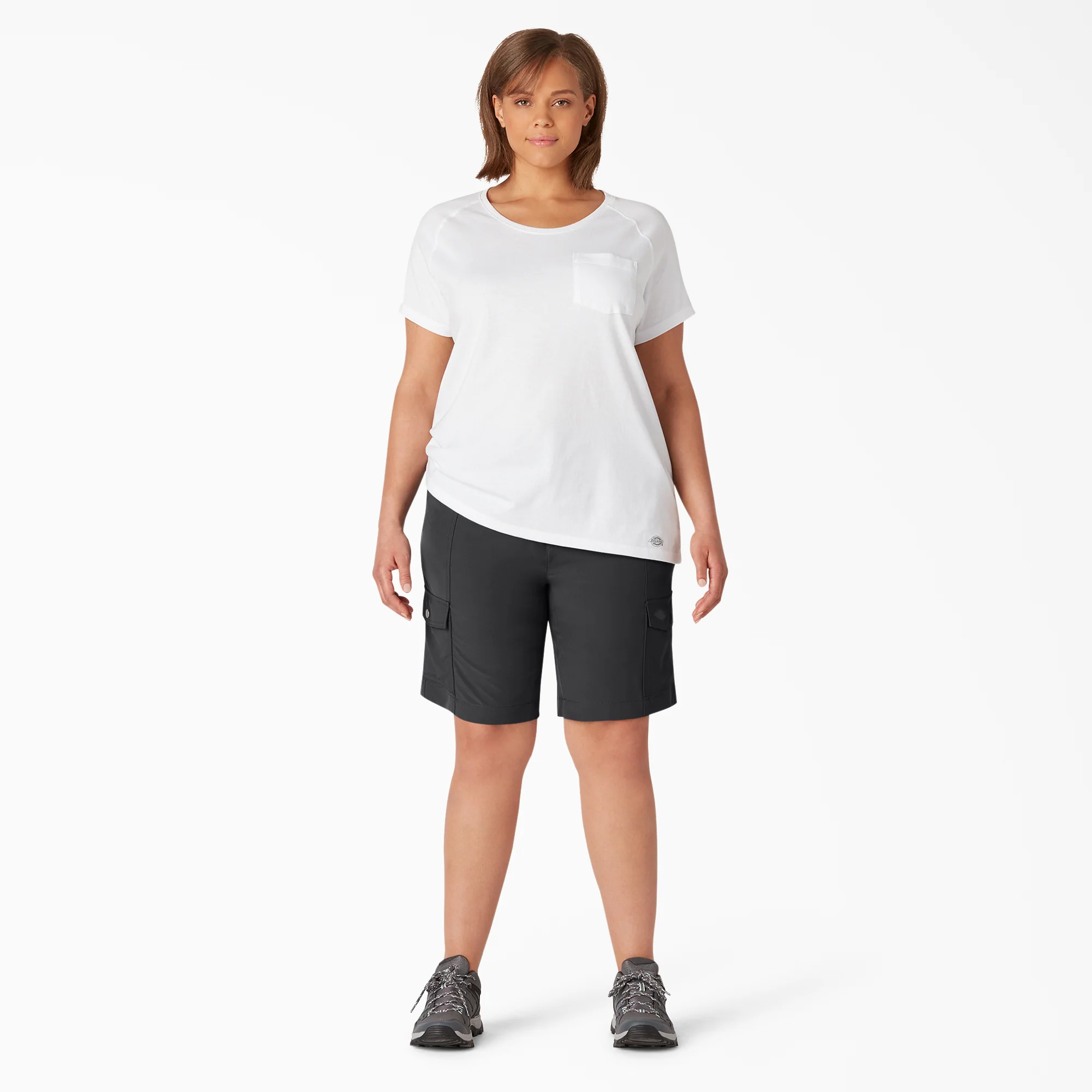 Women's Plus Cooling Slim Fit Cargo Shorts, 10" - Image 4