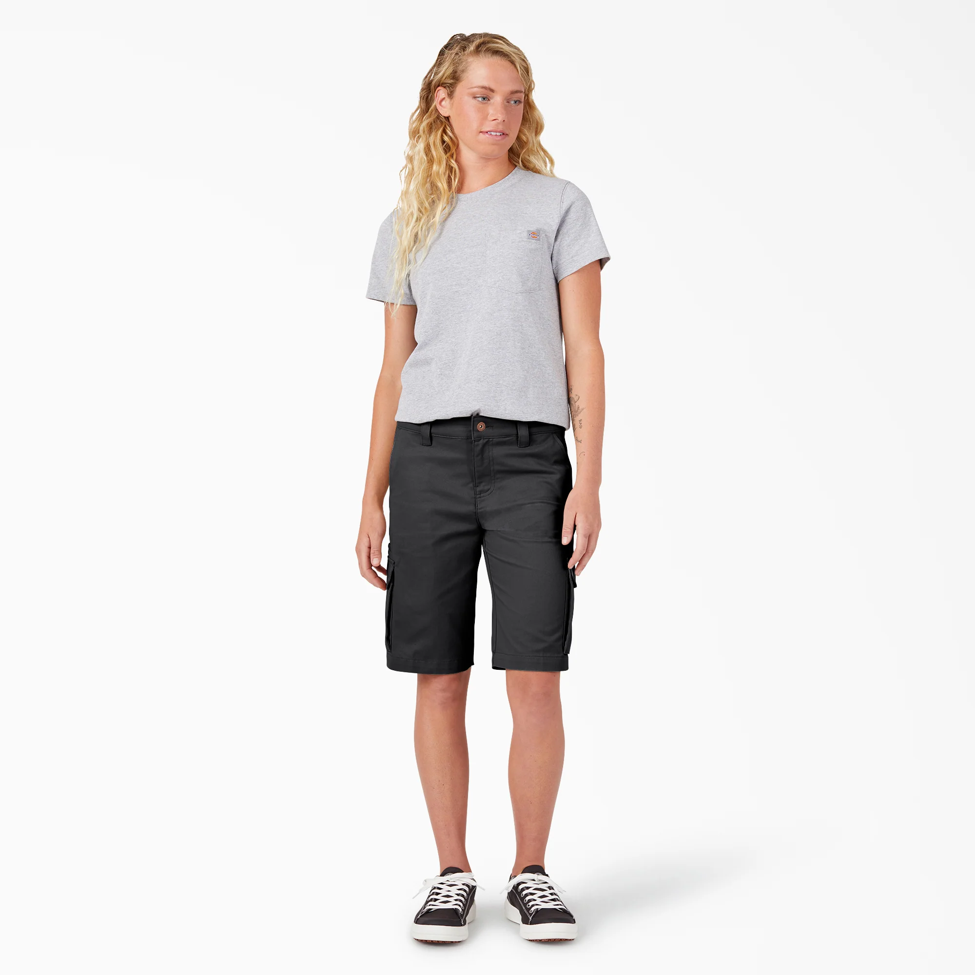 Women's Relaxed Fit Cargo Shorts, 11" - Image 4